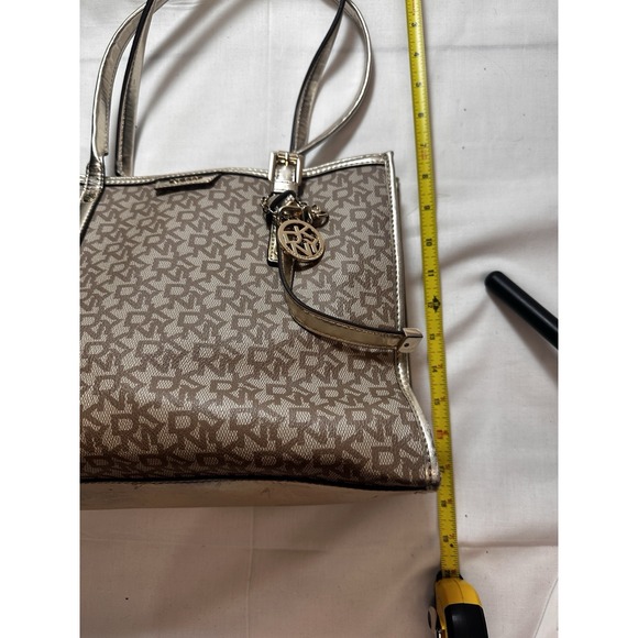 DKNY Repeat Gold Tote Bag Purse Beige w/ Brown Monogram in excellent cond 1990's - Picture 11 of 12